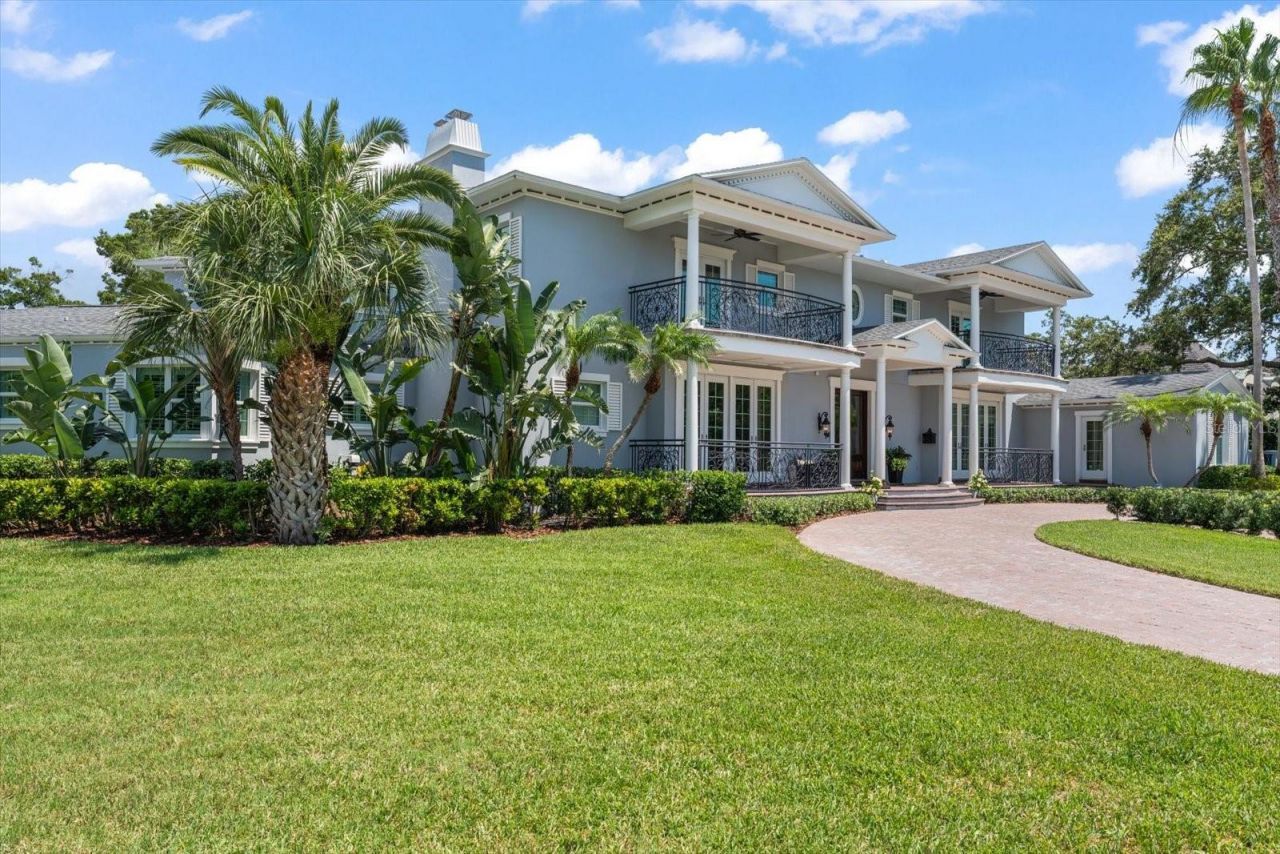 155 Willadel Drive, Belleair, FL 33756 Photo