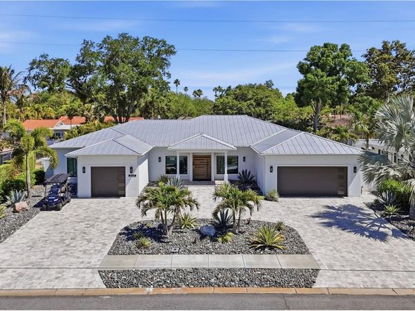 806 OSCEOLA ROAD, BELLEAIR, FL 33756