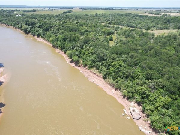 676 CR 259 , Cameron, TX 76520