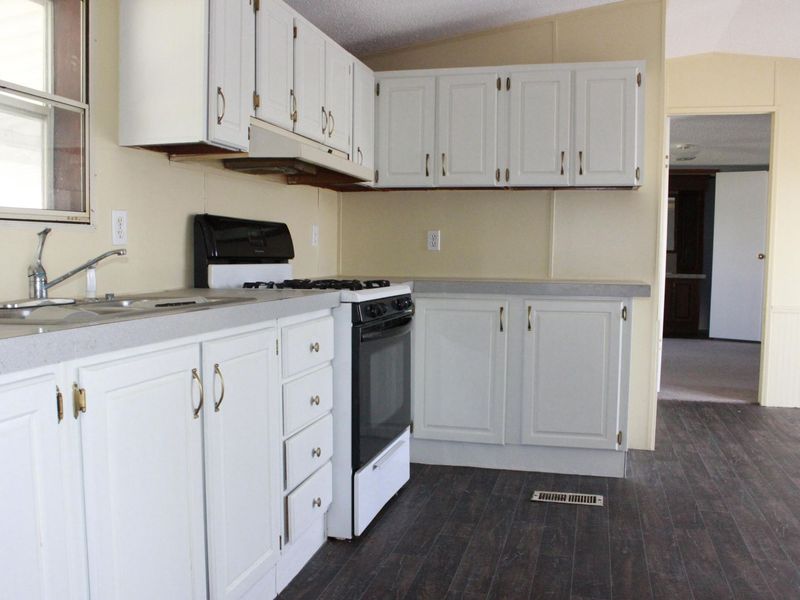 3410 Michael Drive, New Carlisle, OH 45344 Photo 8