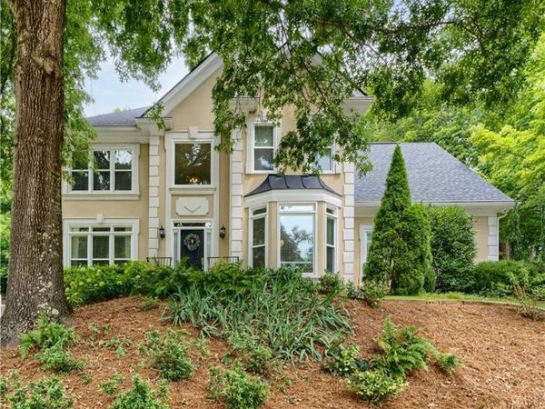 3826 Winters Hill Drive , Atlanta, GA 30360