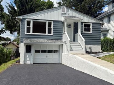 126 Aberdeen, Syracuse, NY 13206