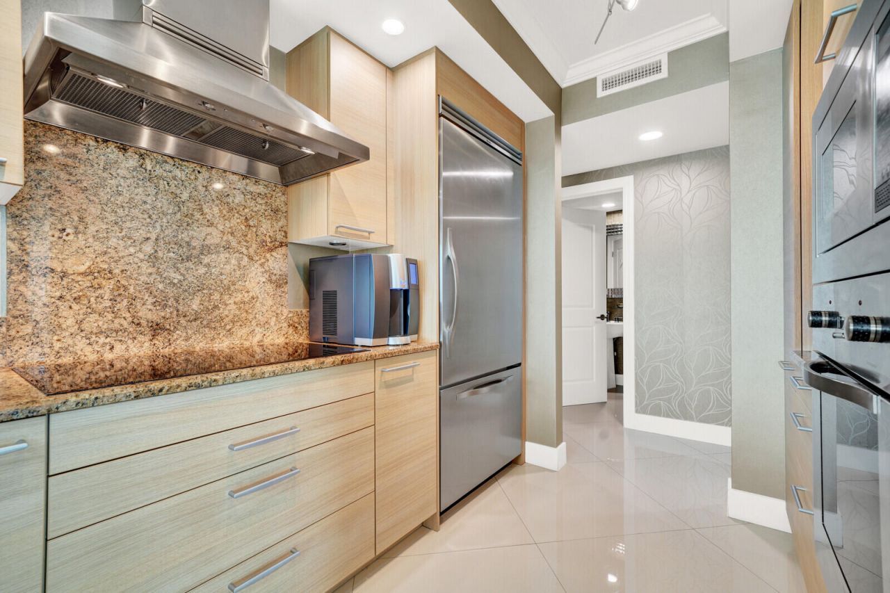 1 N Ocean Boulevard, Unit 1007, Pompano Beach, FL 33062 Photo