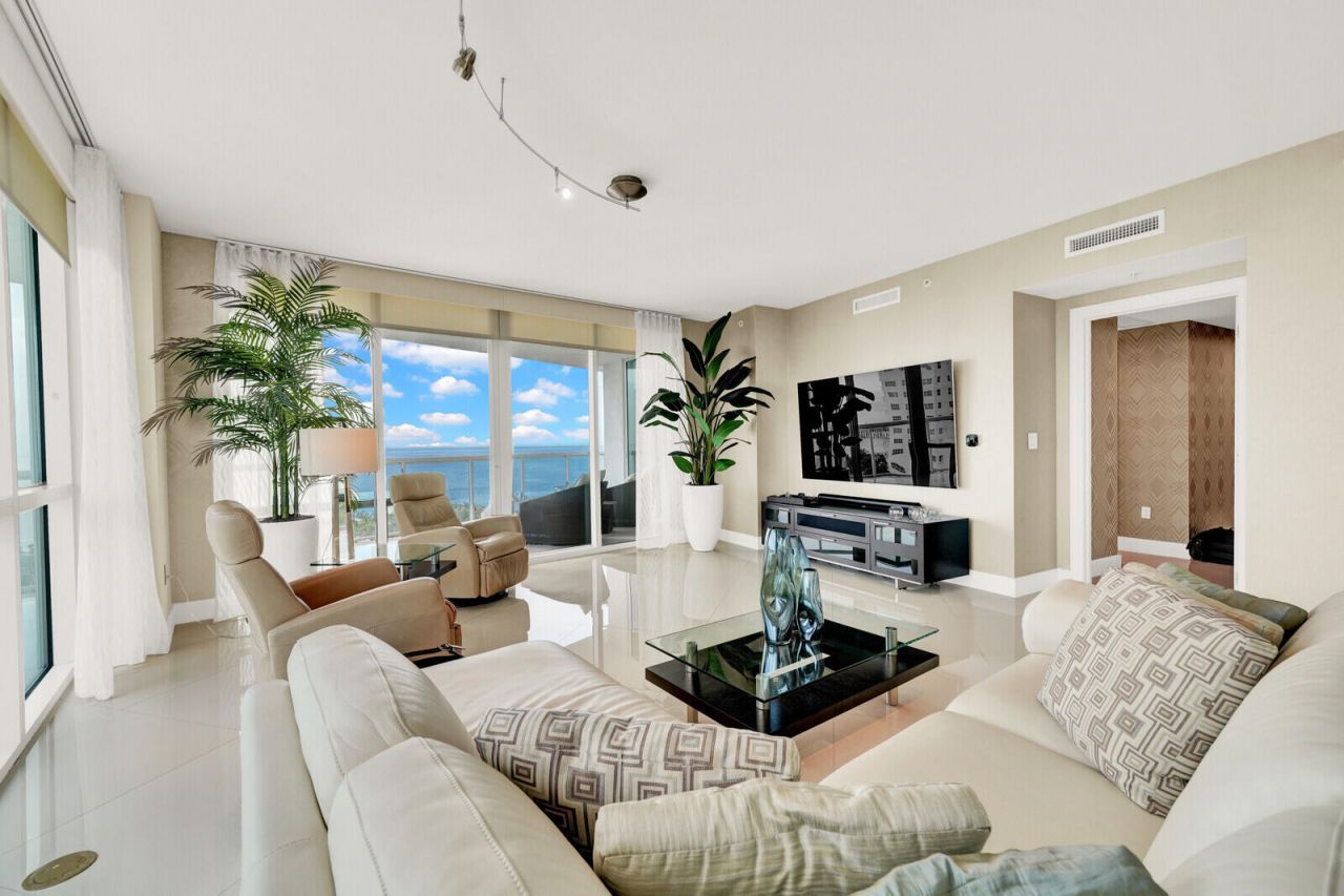 1 N Ocean Boulevard, Unit 1007, Pompano Beach, FL 33062 Photo