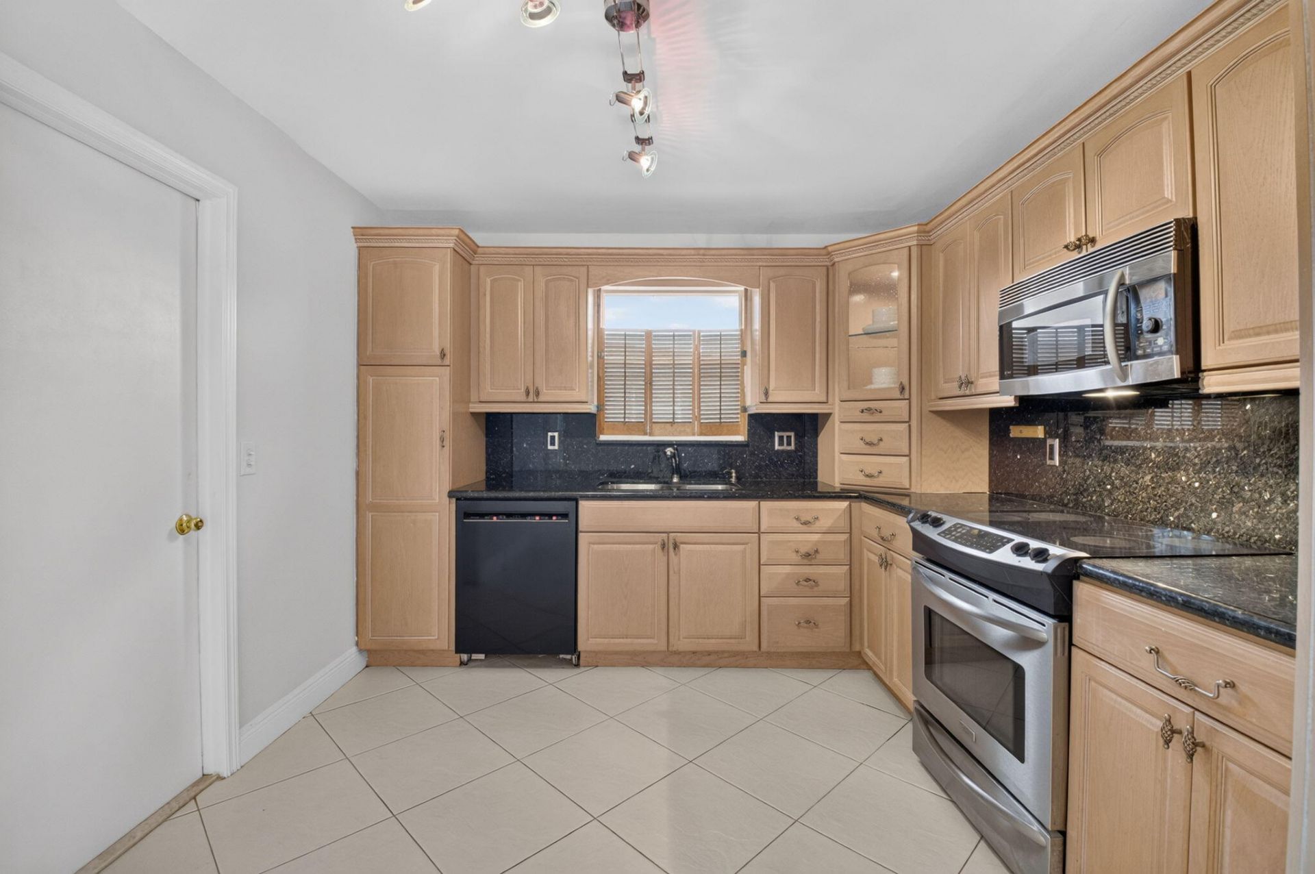 4599 Betelnut Street, Boca Raton, FL 33428 Photo