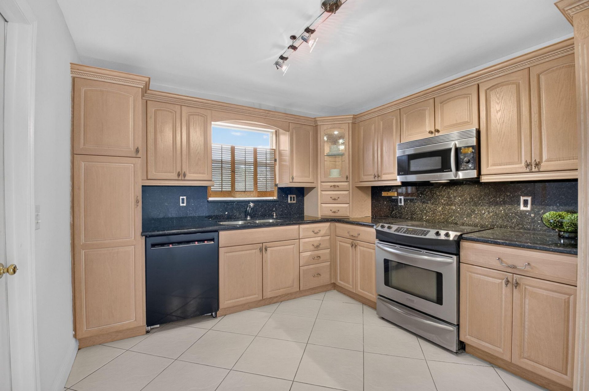 4599 Betelnut Street, Boca Raton, FL 33428 Photo