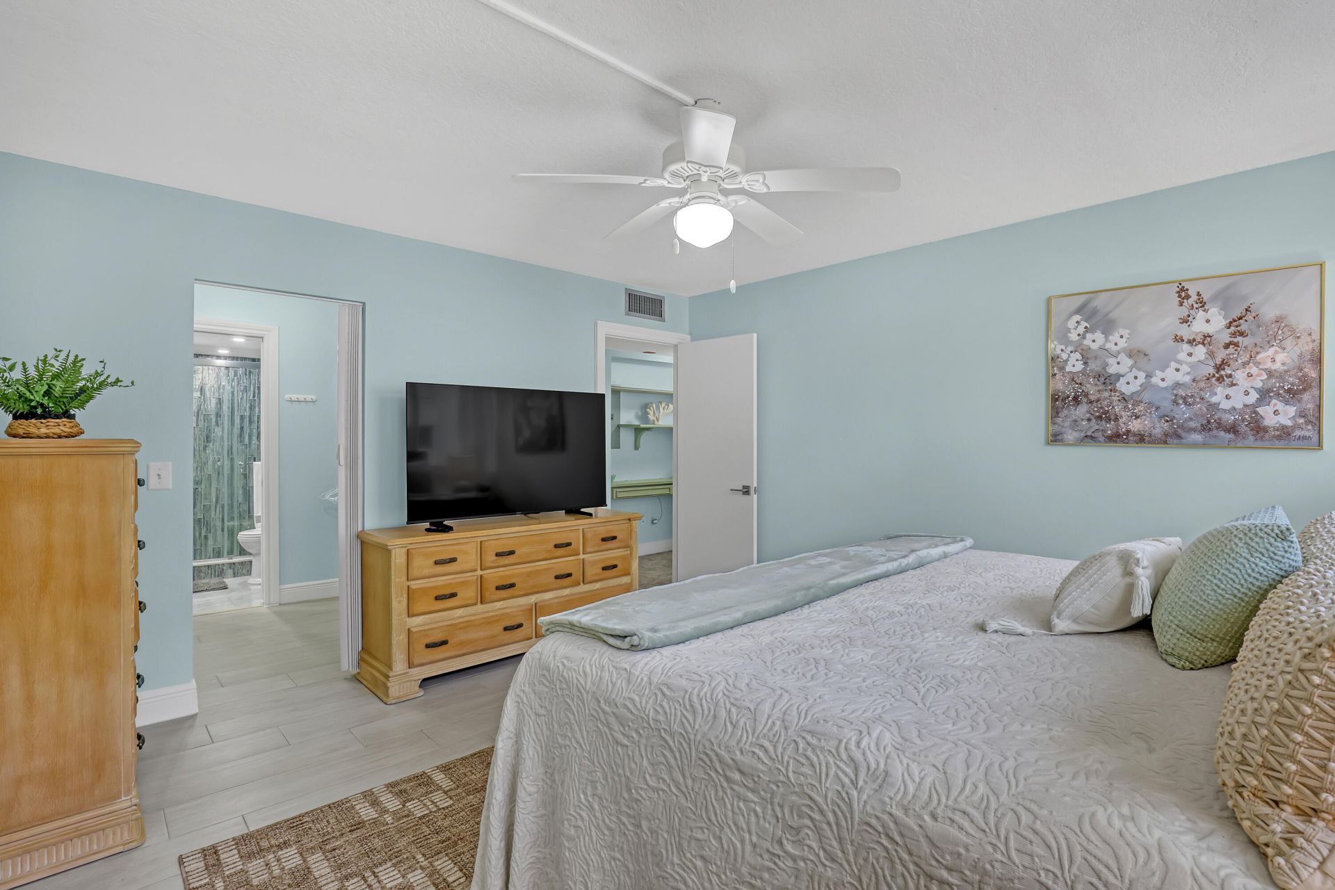 125 S Ocean Avenue, Unit 505, Palm Beach Shores, FL 33404 Photo