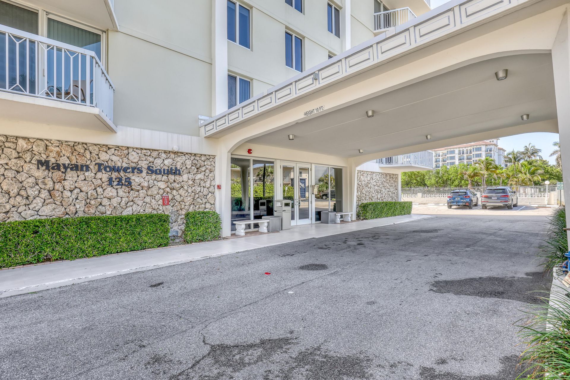 125 S Ocean Avenue, Unit 505, Palm Beach Shores, FL 33404 Photo