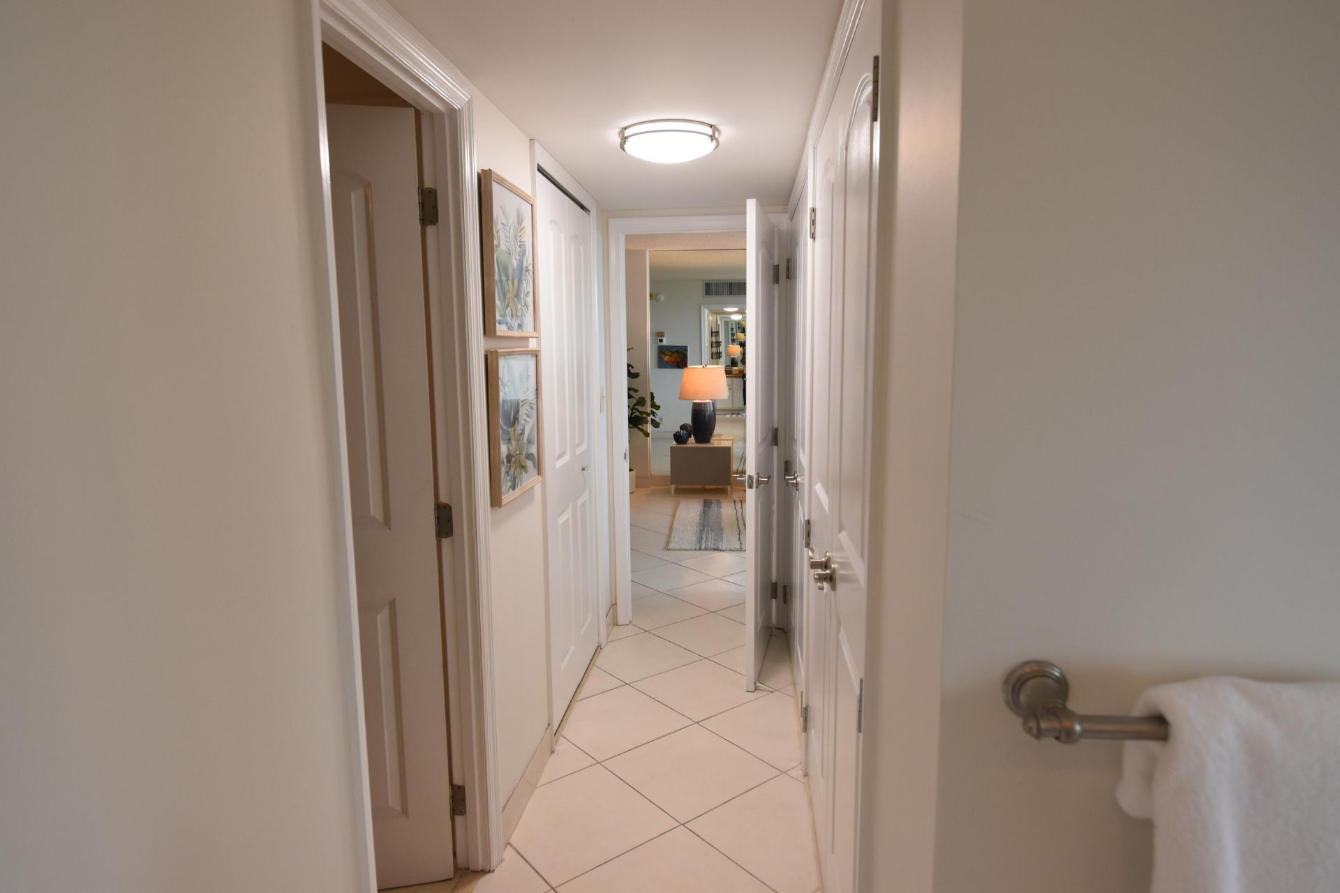 305 N Pompano Beach Boulevard, Unit 405, Pompano Beach, FL 33062 Photo