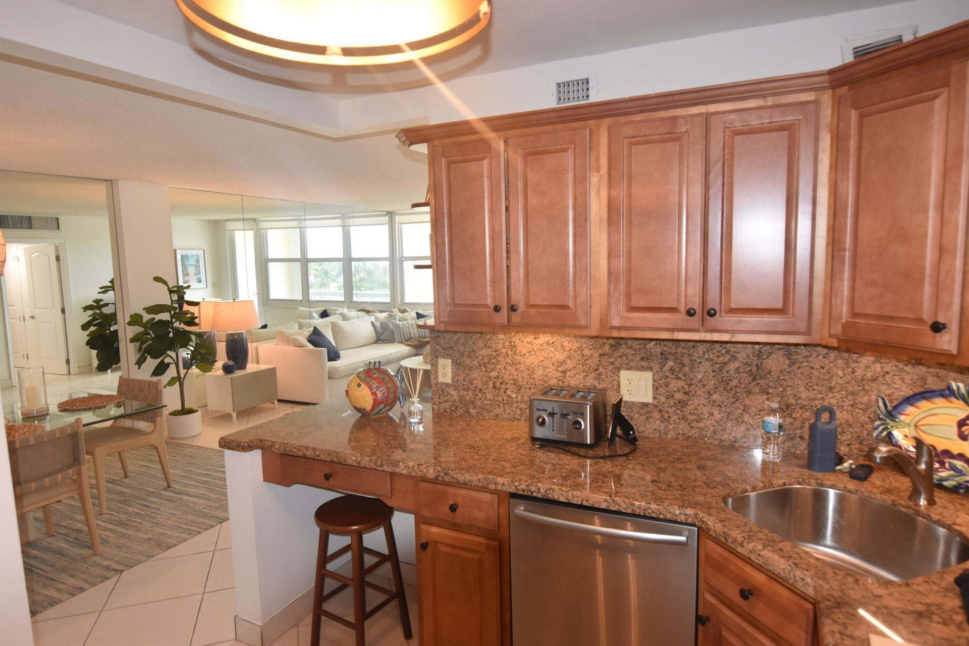 305 N Pompano Beach Boulevard, Unit 405, Pompano Beach, FL 33062 Photo