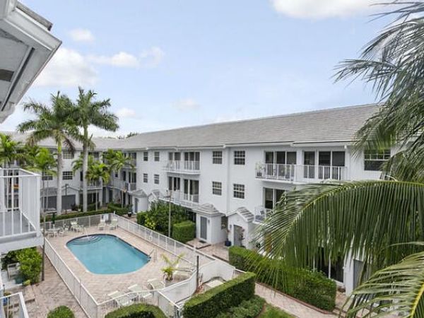 2725 NE 8th Avenue, Unit 118, Wilton Manors, FL 33334