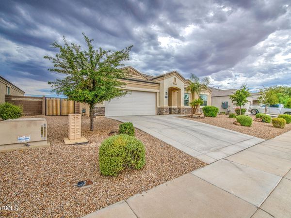 3915 N BROOKLYN Drive, Buckeye, AZ 85396