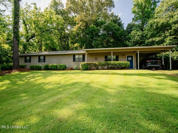 1715 Hood Drive, Yazoo City, MS 39194