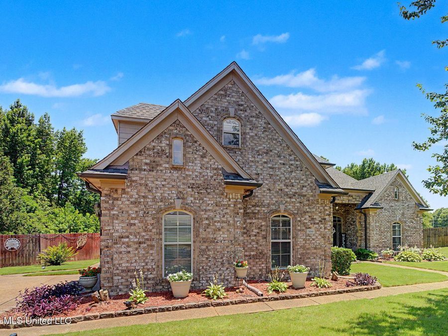 Property Image 4