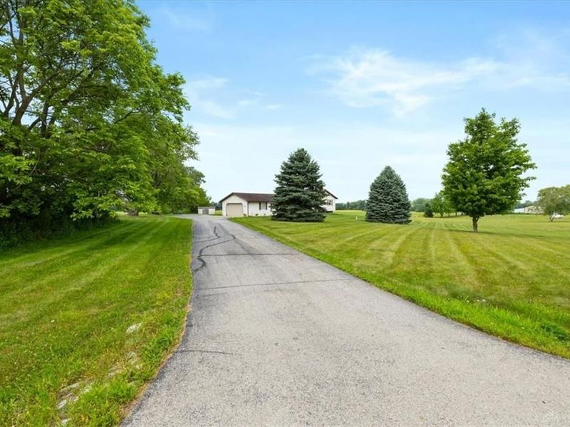 10657 County Road 5, Belle Center, OH 43310 Photo 3