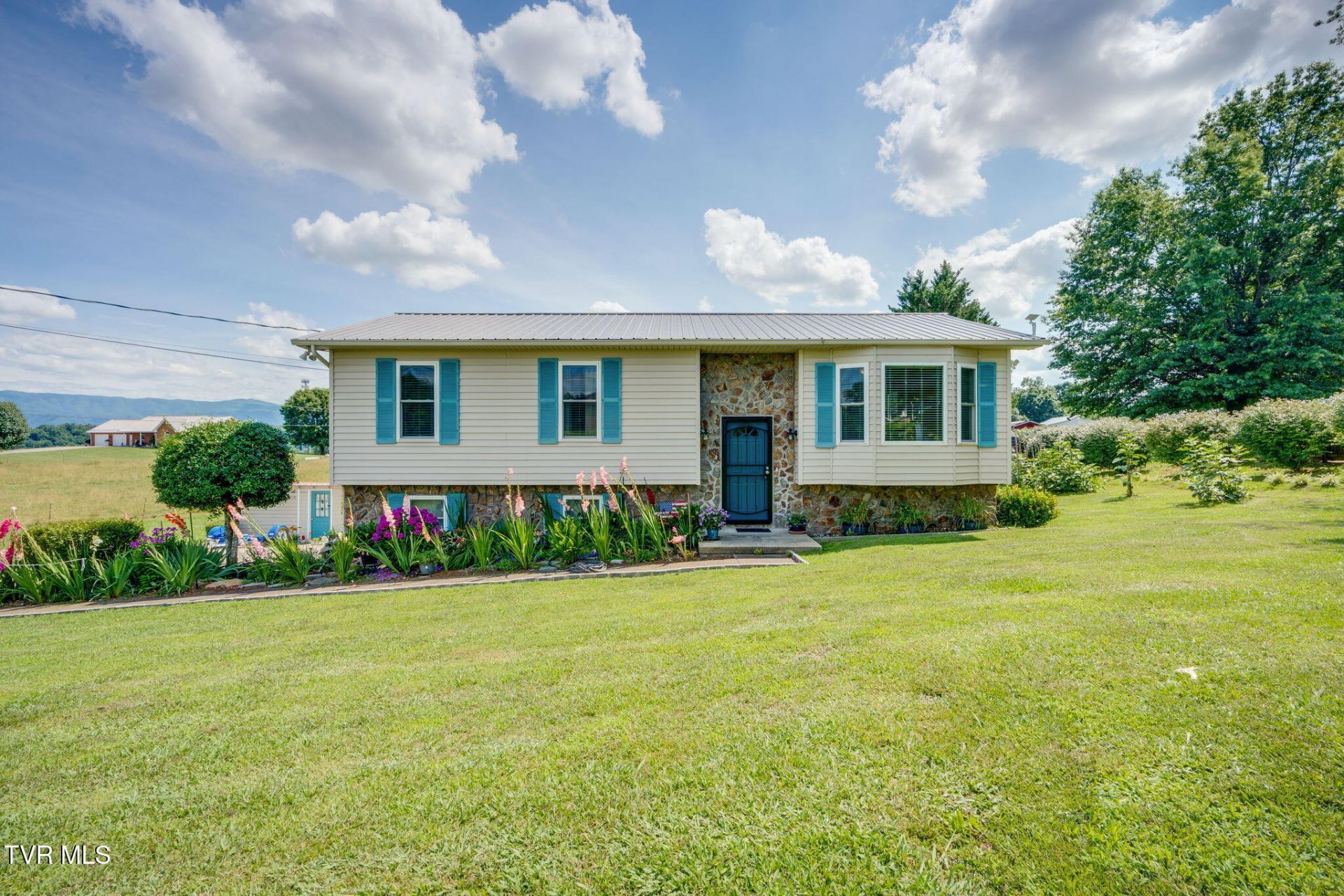 240 Cumberland Drive, Greeneville, TN 37745 Main Photo