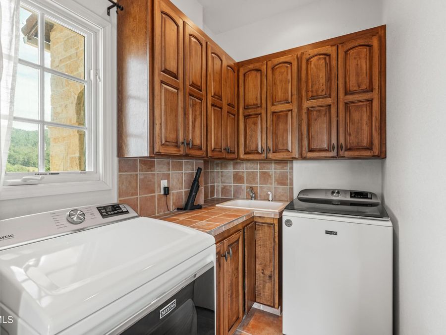 Property Image 76