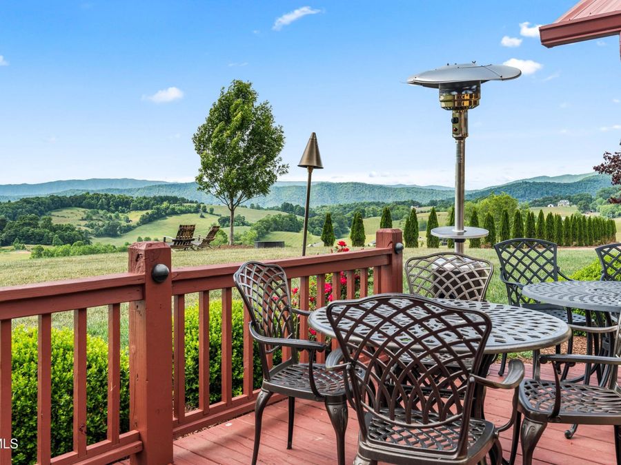Property Image 100
