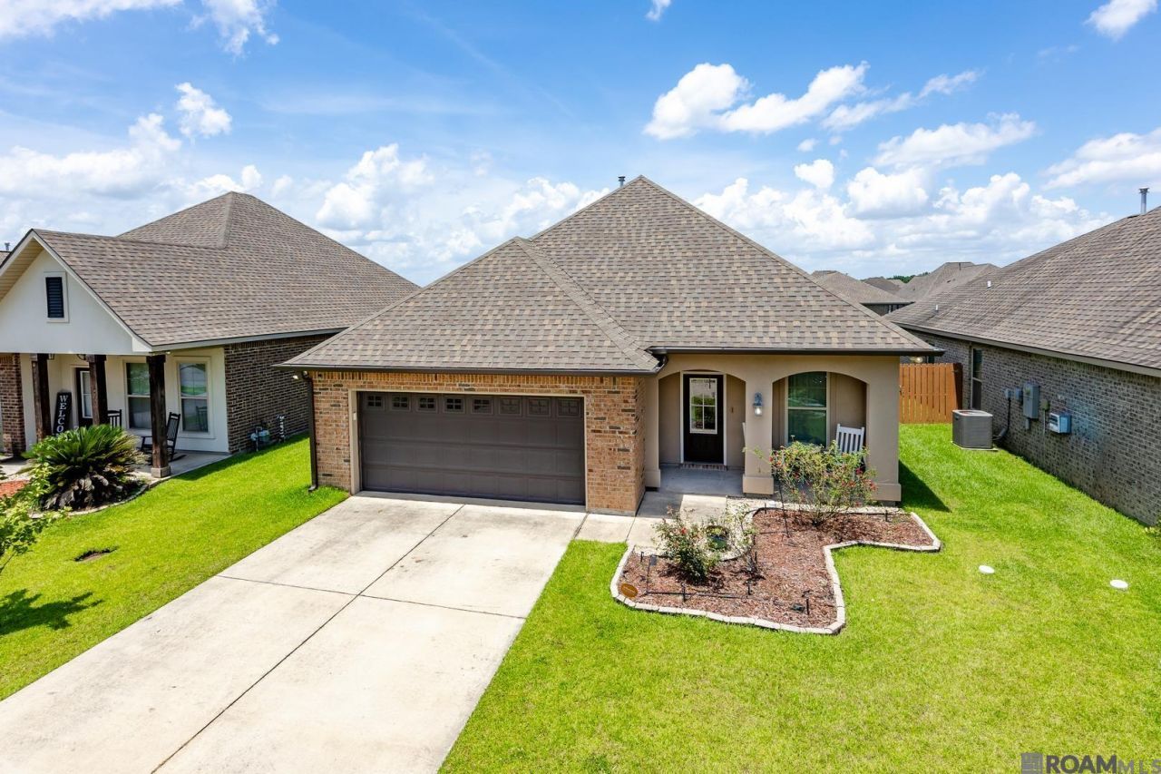 4734 Belle Vue Dr, Addis, LA 70710 Main Photo