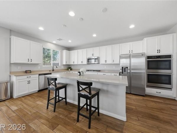 7547 Tinley Creek Avenue, Las Vegas, NV 89113