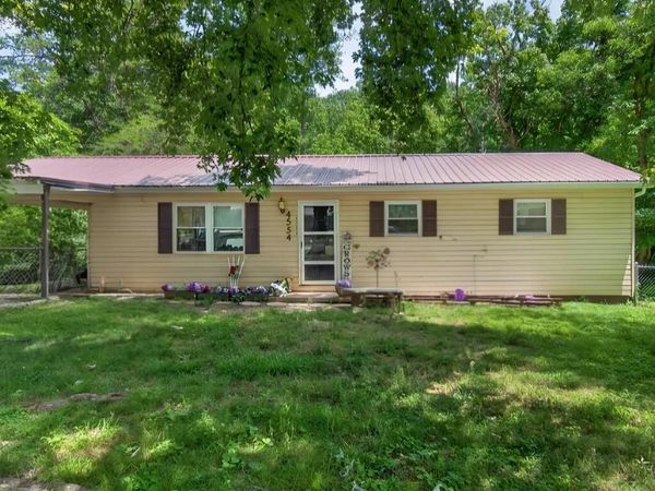 4554 Creek Dr, Cookeville, TN 38506
