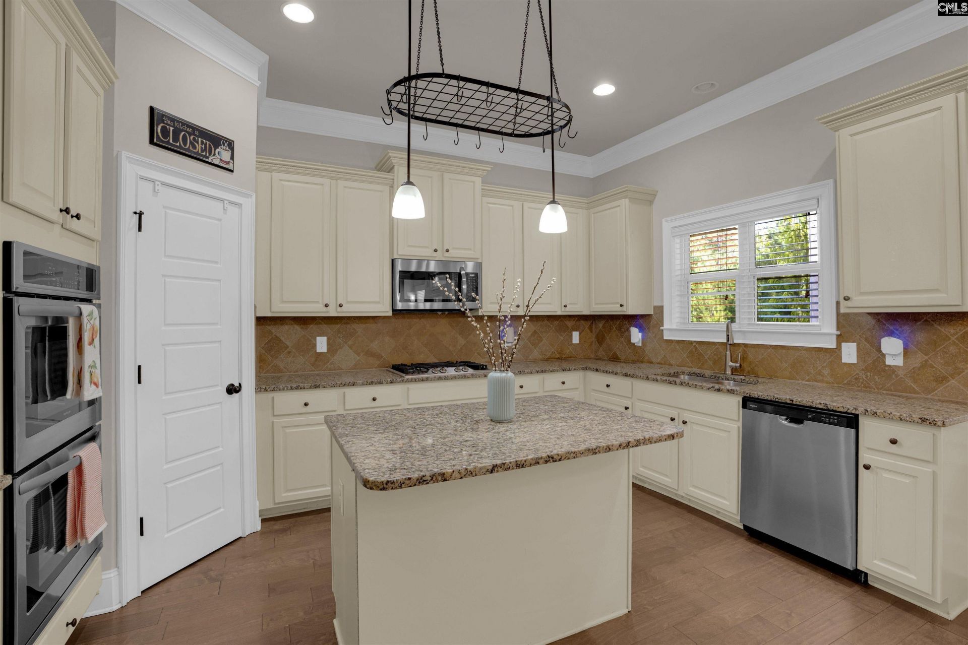 180 Crimson Queen Drive Photo 13