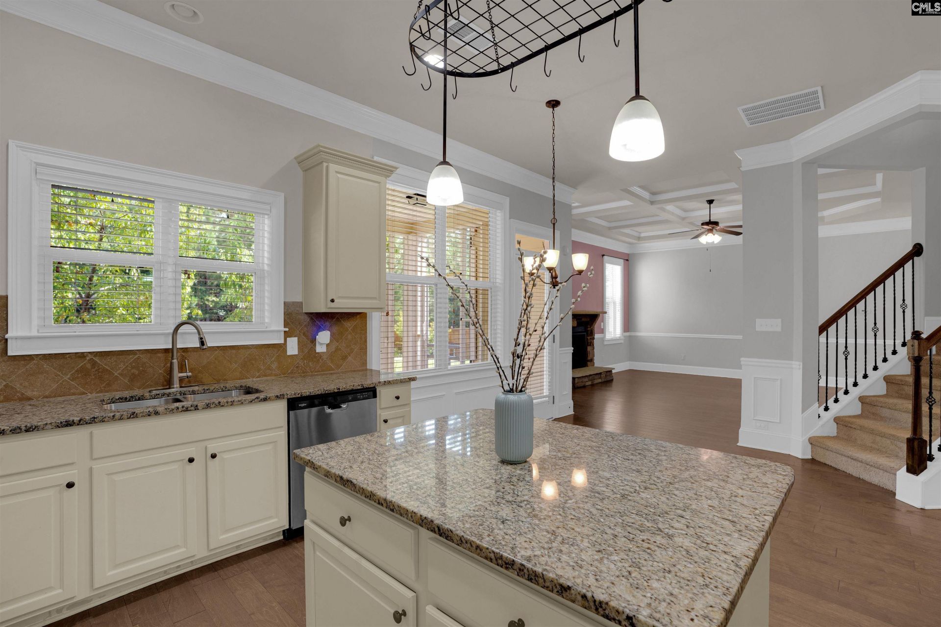 180 Crimson Queen Drive Photo 16