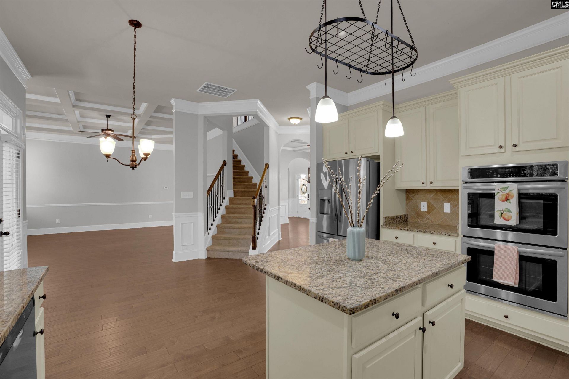 180 Crimson Queen Drive Photo 17