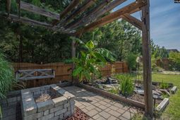 180 Crimson Queen Drive photo 4
