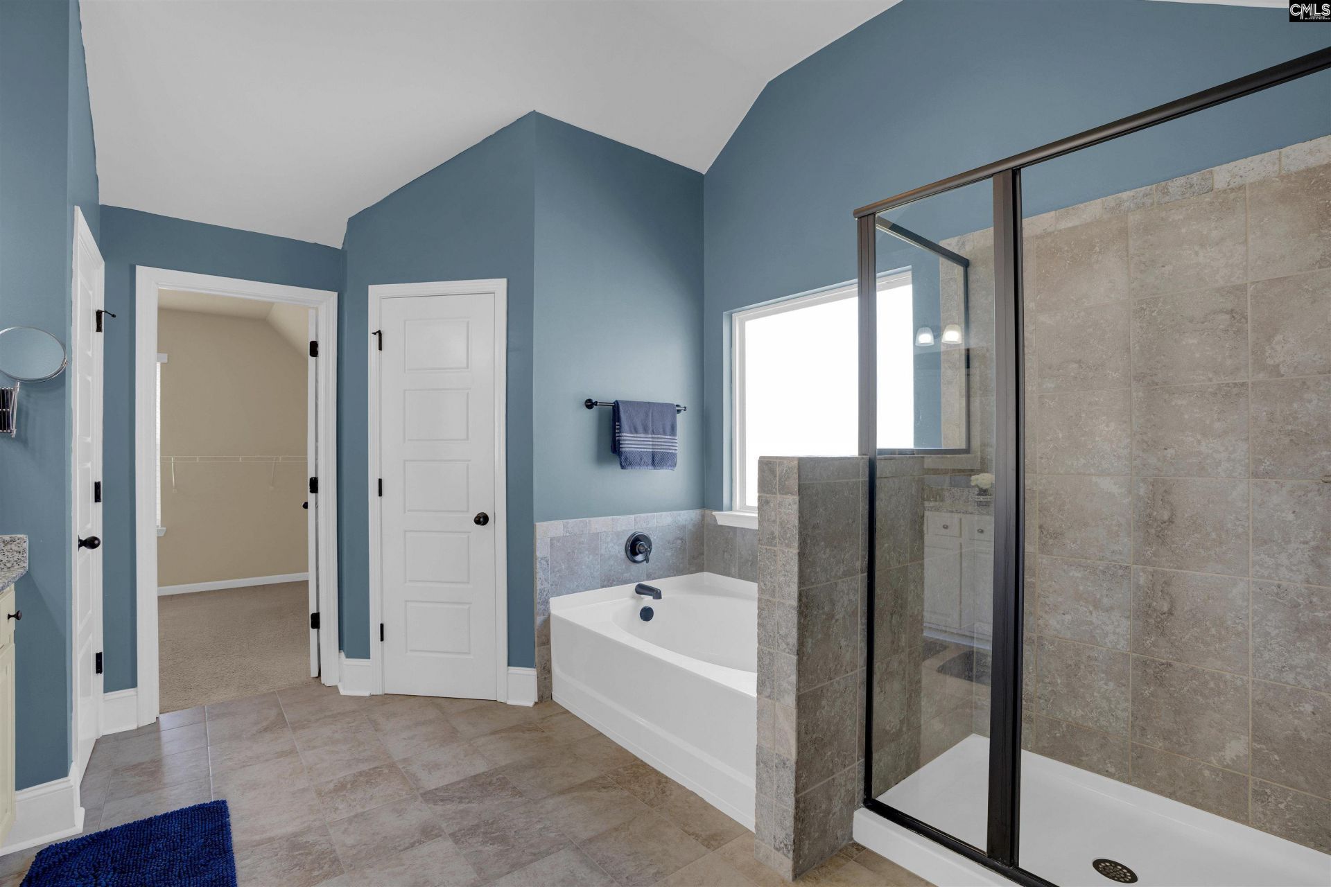 180 Crimson Queen Drive Photo 25