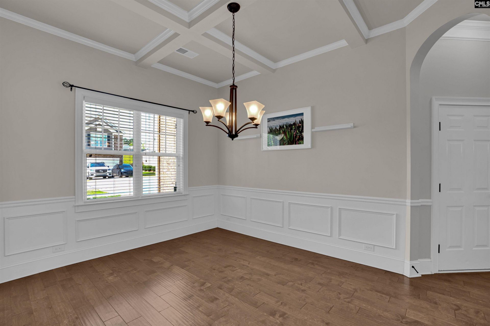 180 Crimson Queen Drive Photo 4