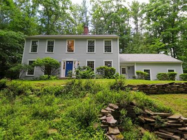 48 S Oakwood Drive, Painted Post, NY 14870