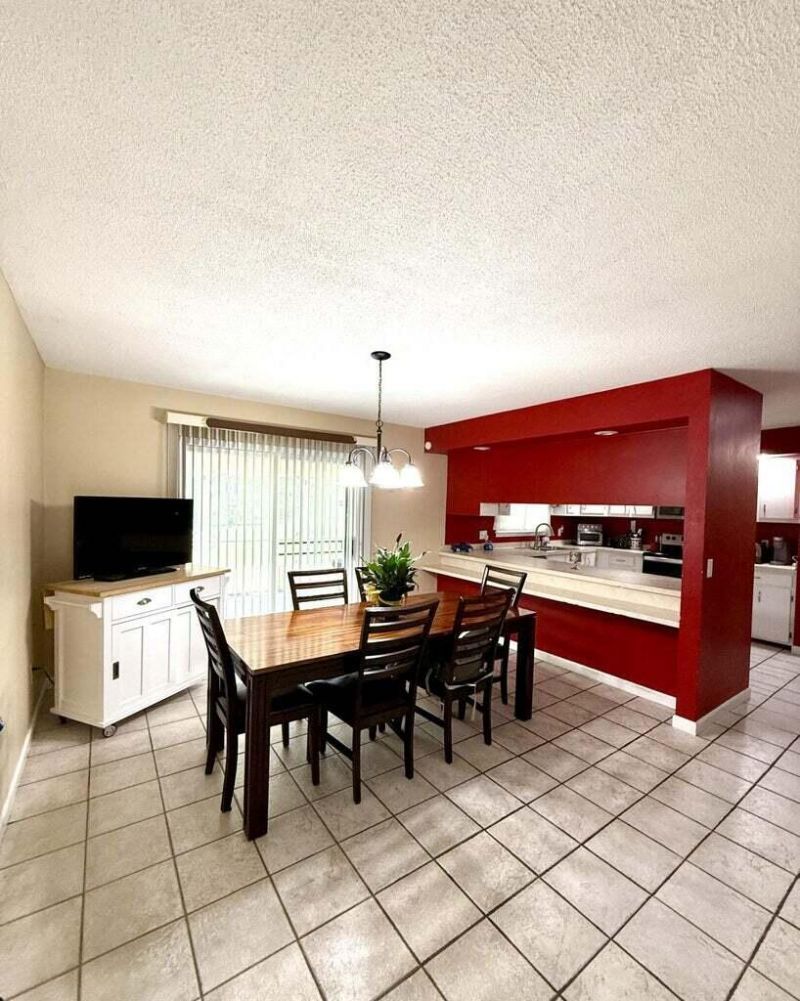 4098 Slaughter Drive Photo 4