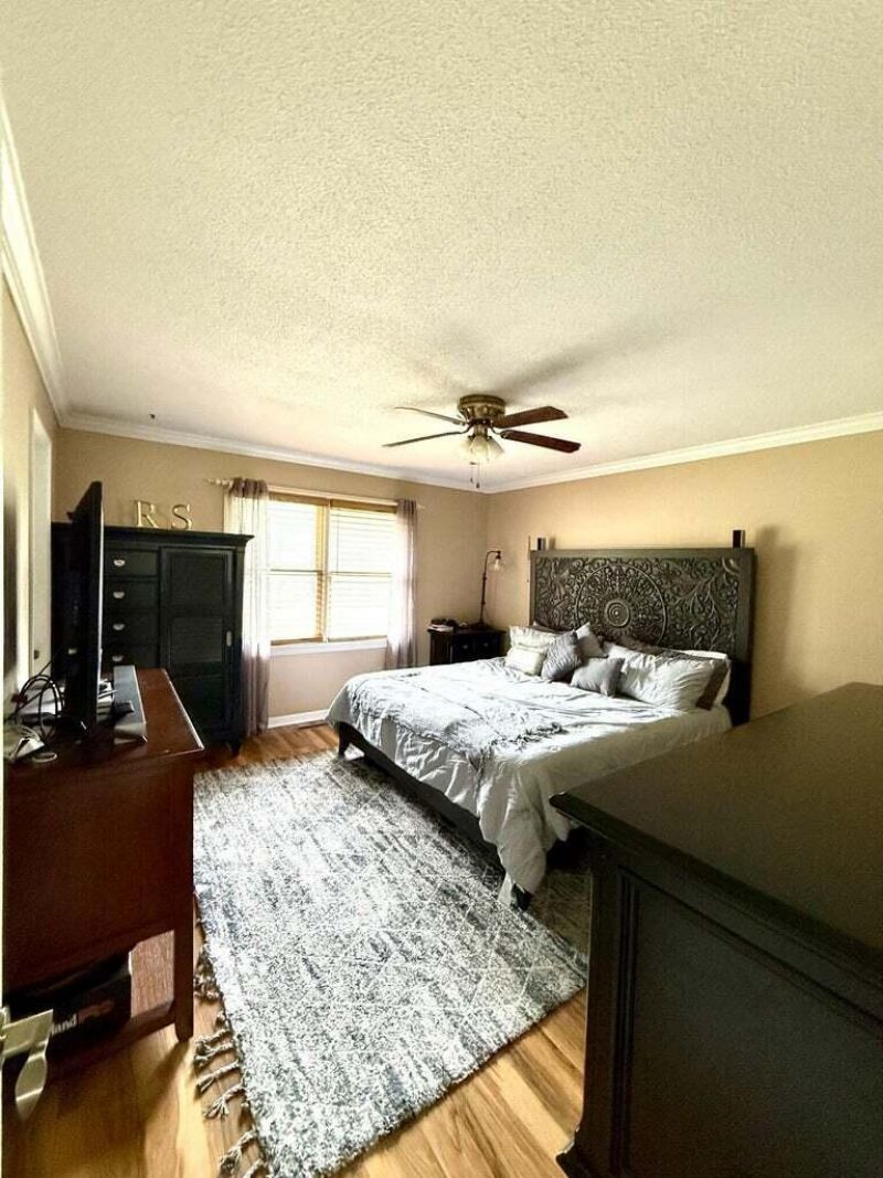 4098 Slaughter Drive Photo 5