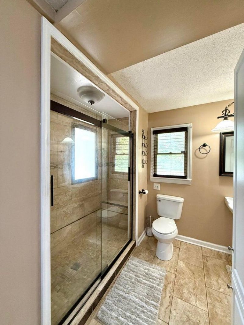 4098 Slaughter Drive Photo 7