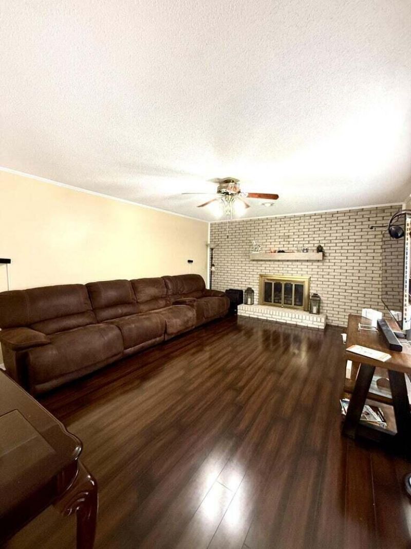 4098 Slaughter Drive Photo 8