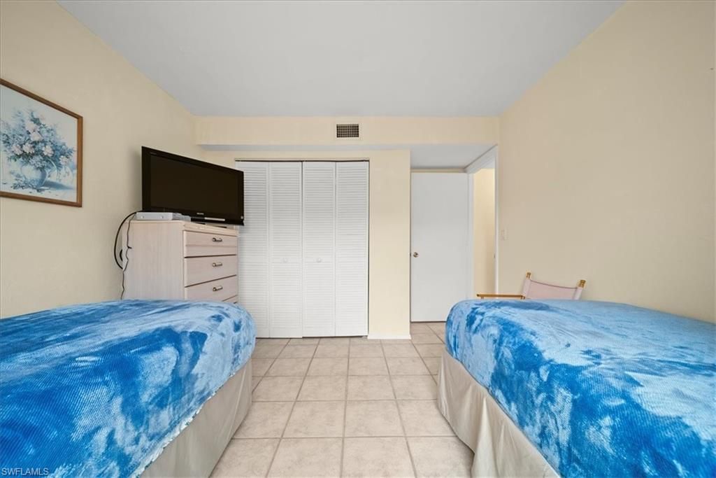 1001 Foxfire Ln , Unit 102, Naples, FL 34104 Photo