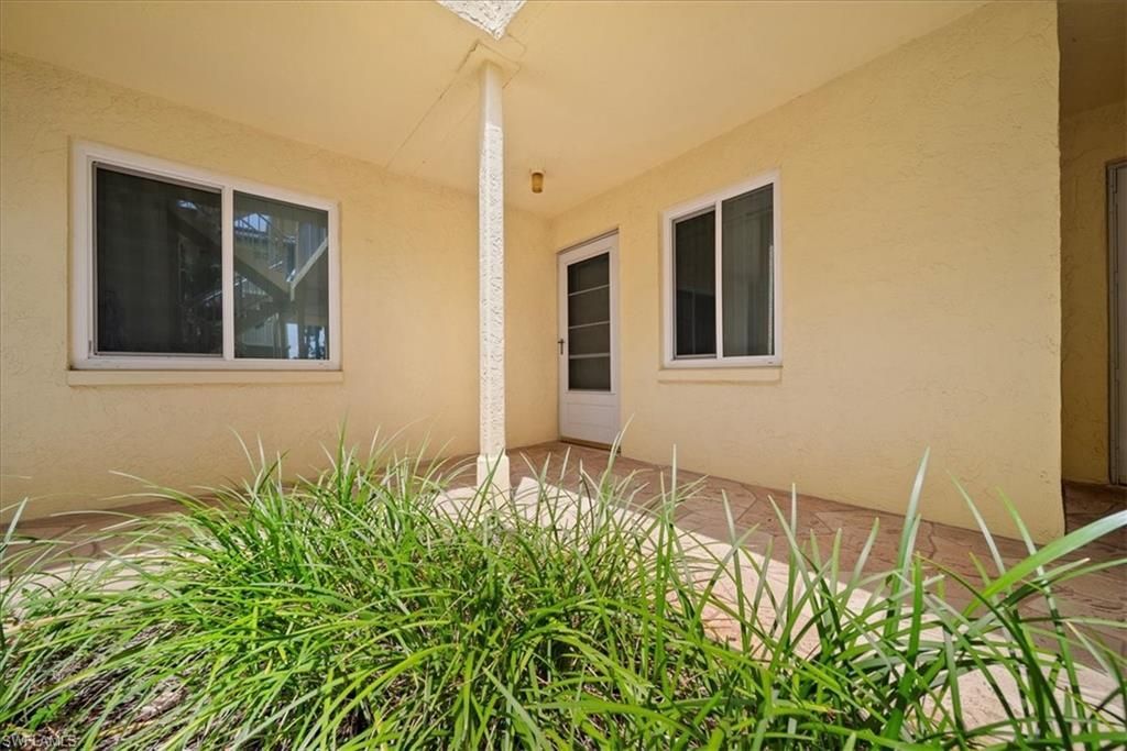 1001 Foxfire Ln , Unit 102, Naples, FL 34104 Photo