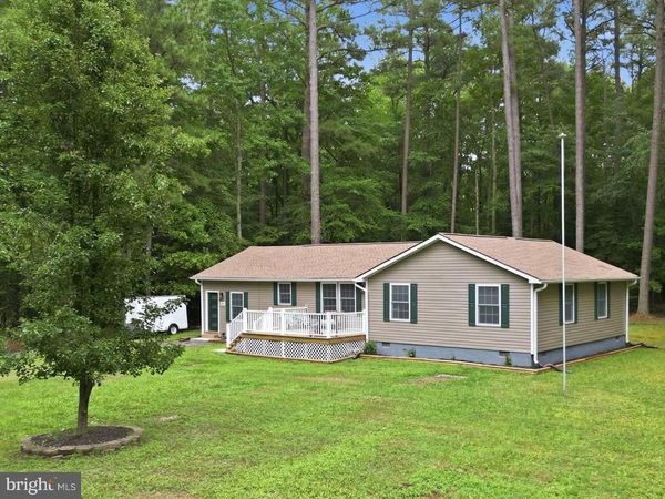 105 PELICAN WAY, MONTROSS, VA 22520