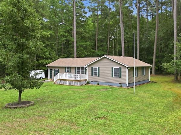 105 PELICAN WAY, MONTROSS, VA 22520