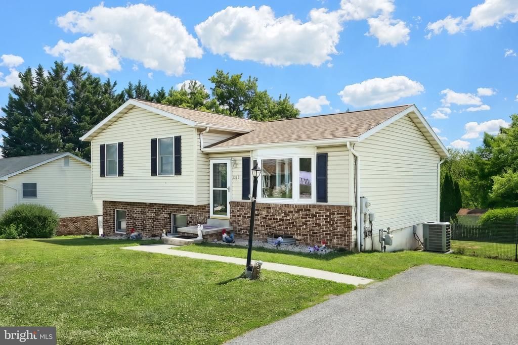 3116 Grandview Road, Hanover, PA 17331 Main Photo