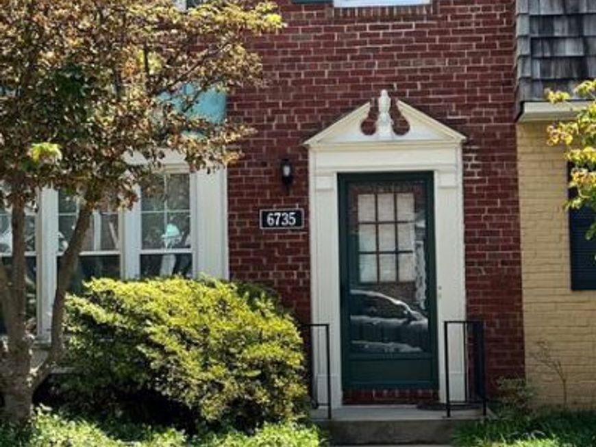 6735 Kenwood Forest Lane, Unit 40, Chevy Chase, MD 20815 Main Photo