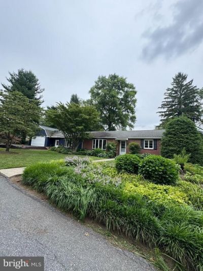 156 CONESTOGA BOULEVARD , LANCASTER, PA 17602