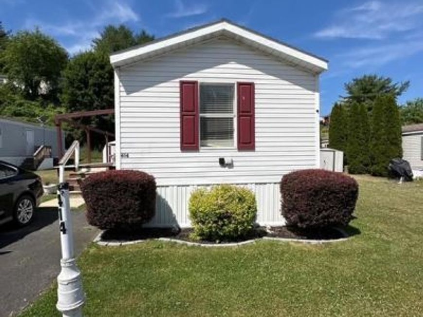 414 Frieden Manor, Schuylkill Haven, PA 17972 Main Photo