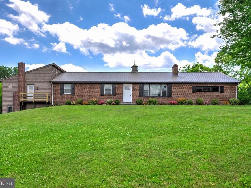 2885 Stoverstown Road , Spring Grove, PA 17362 Main Photo