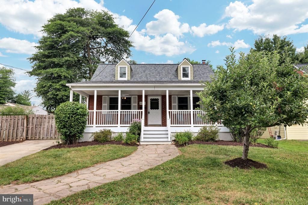 8702 50TH PLACE , COLLEGE PARK, MD 20740