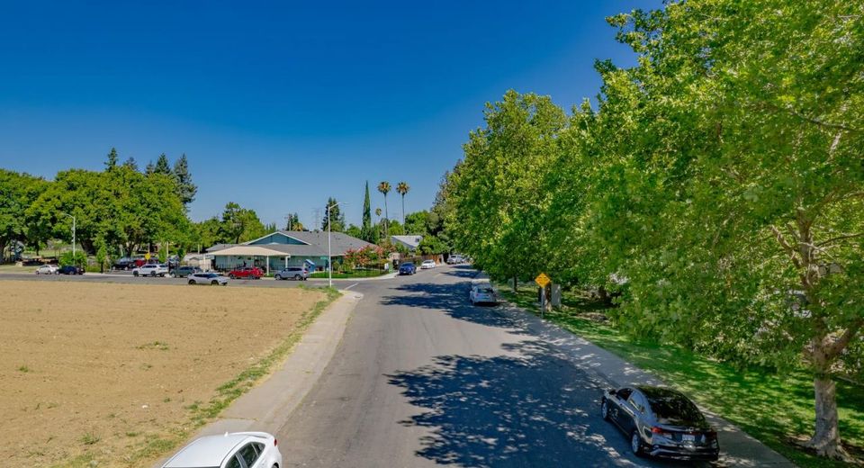 2391 Northview Dr, Sacramento, CA 95833 Photo