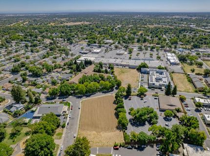 2391 Northview Dr, Sacramento, CA 95833 Photo