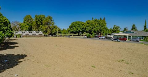 2391 Northview Dr, Sacramento, CA 95833 Photo