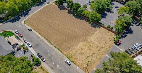 2391 Northview Dr, Sacramento, CA 95833 Photo